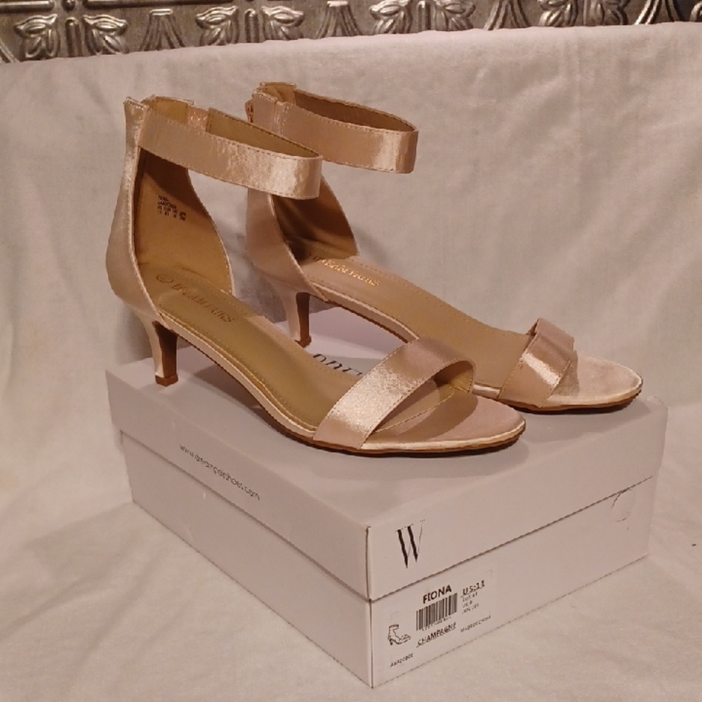 Elegant Satin Ankle Strap Heels Champagne Color Size 11